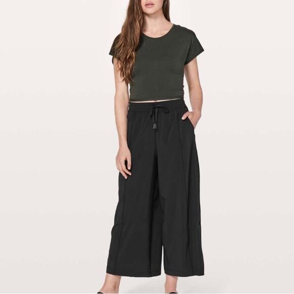 Lululemon Get Going Pant *24" in Black Size: 2